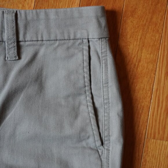 J. Crew Girlfriend High-Rise Chino Pant || 0 - Picture 4 of 8